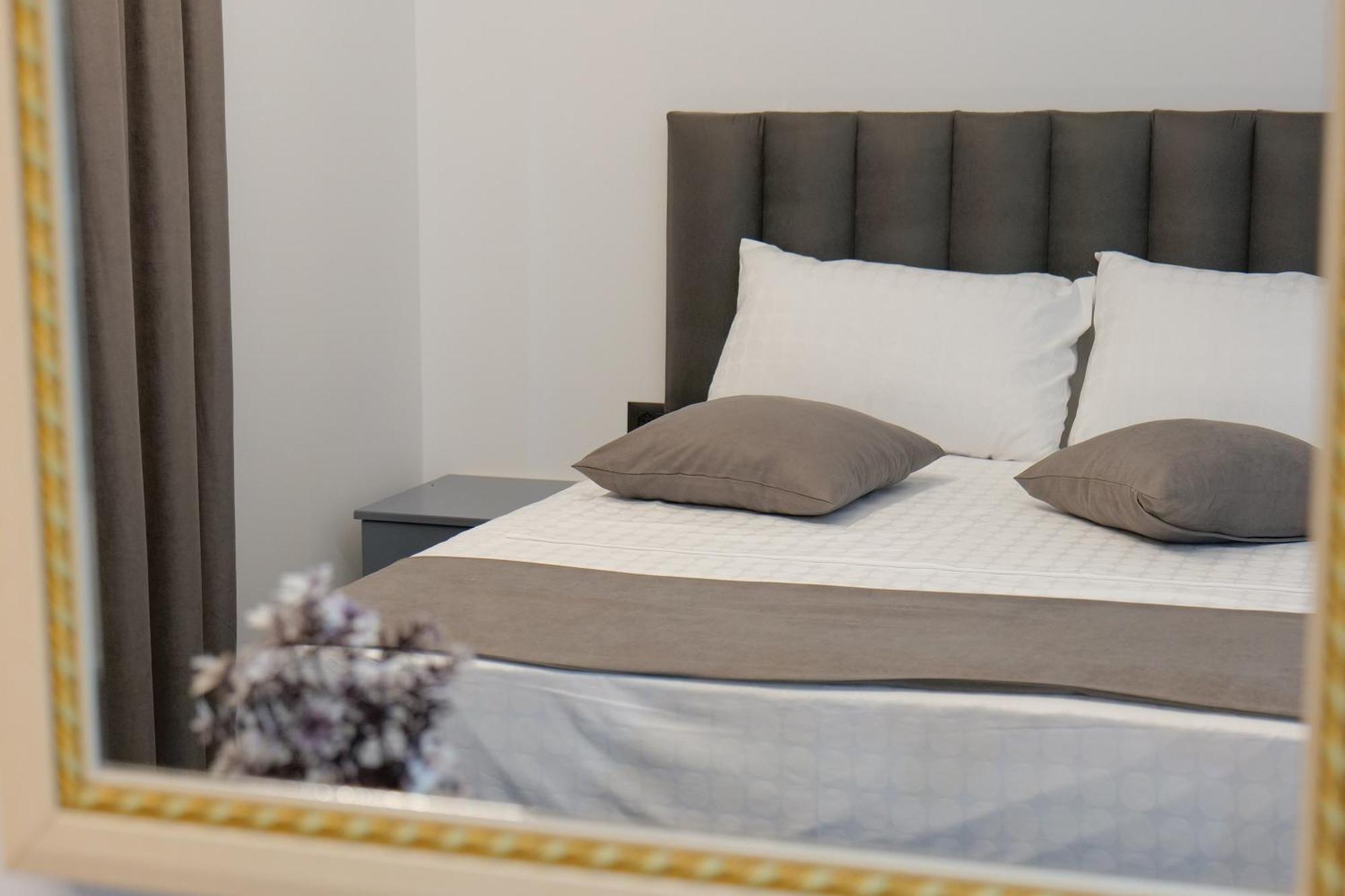 Hotel Celaj Vlorë Eksteriør bilde