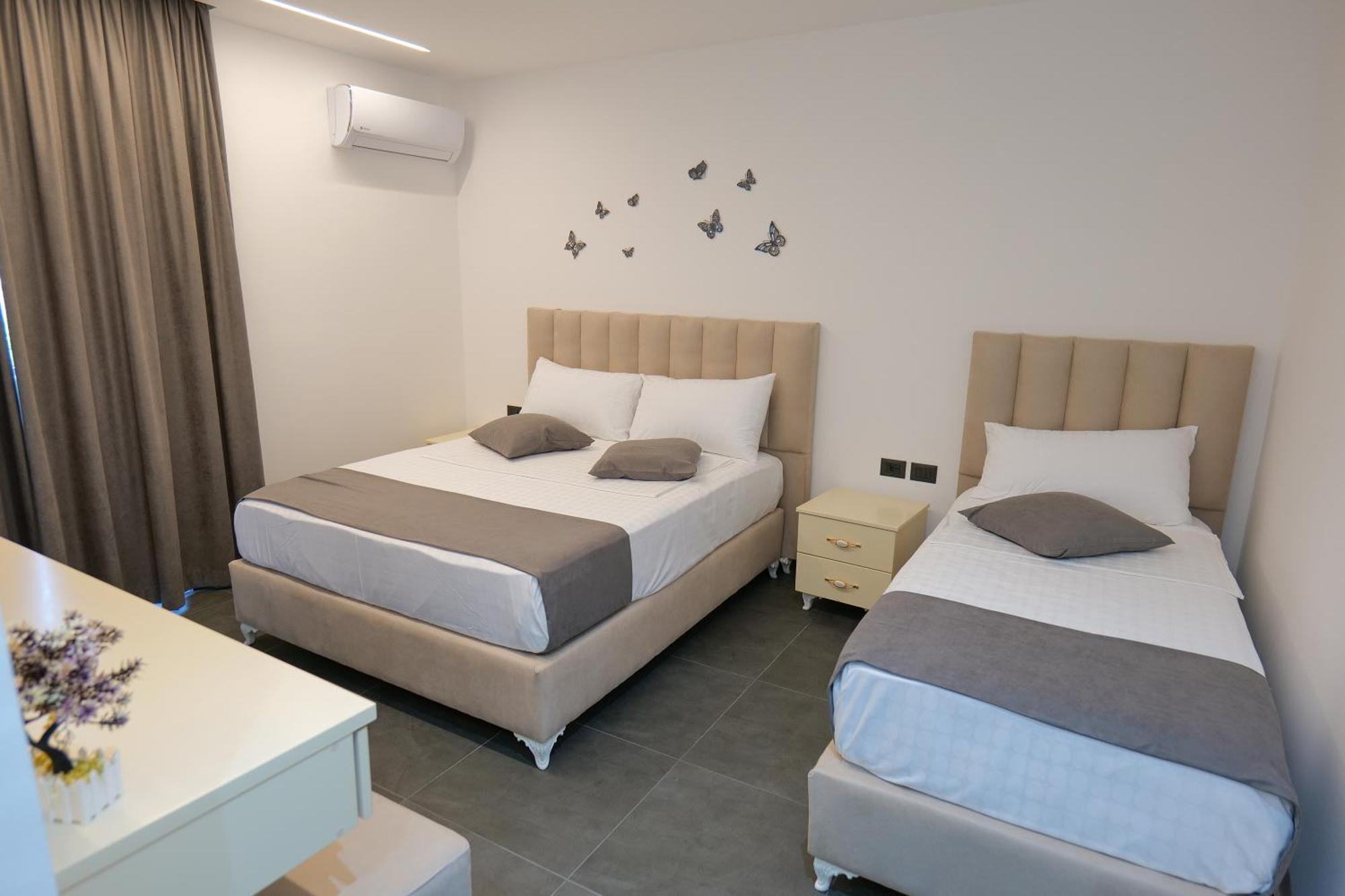 Hotel Celaj Vlorë Eksteriør bilde