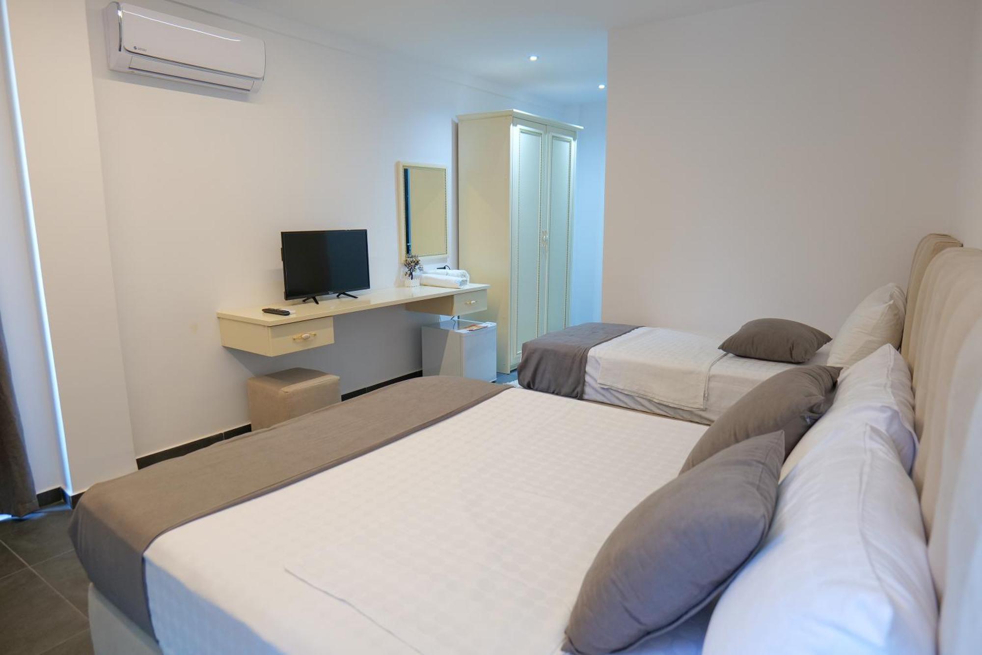 Hotel Celaj Vlorë Eksteriør bilde