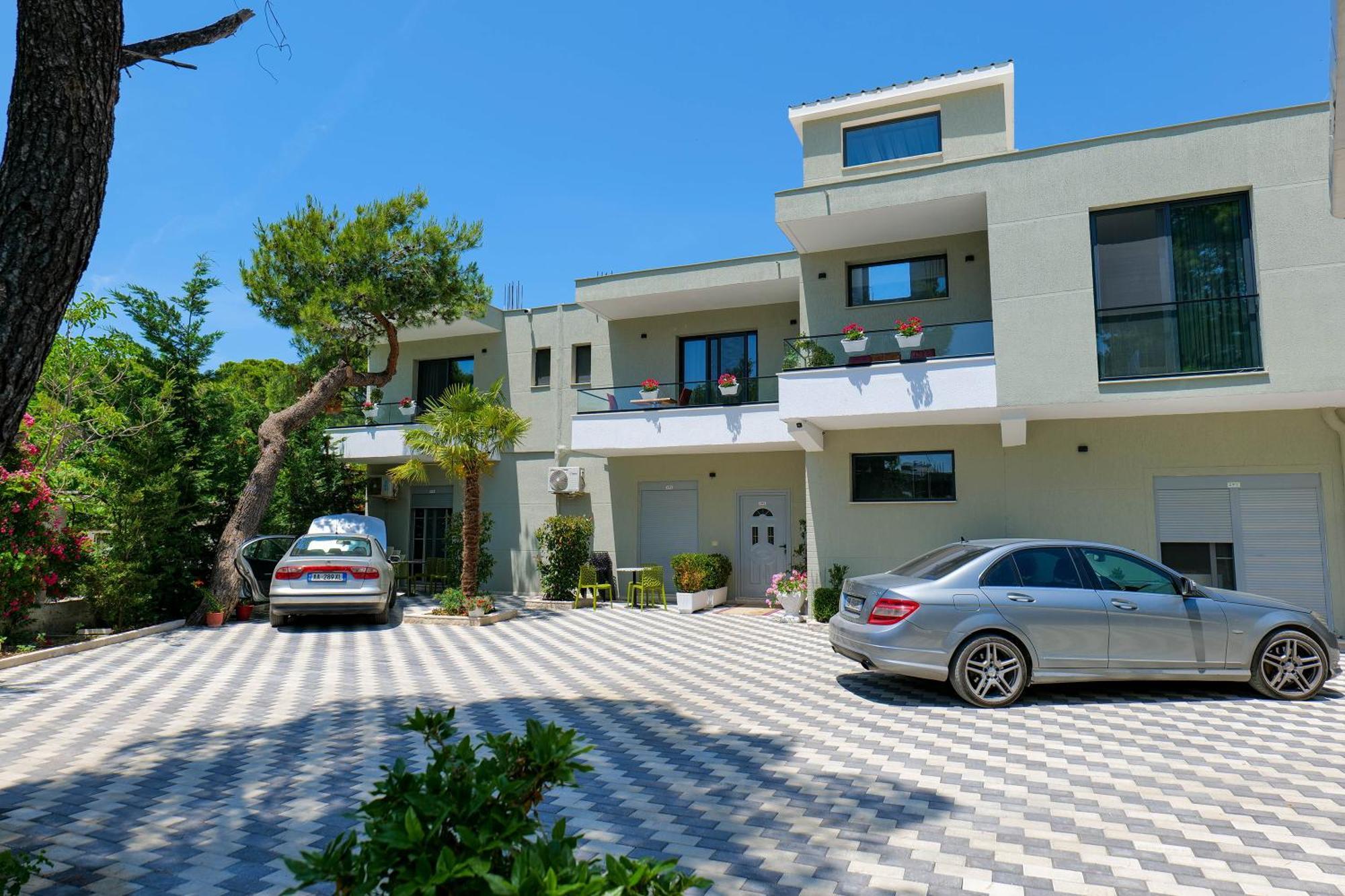 Hotel Celaj Vlorë Eksteriør bilde